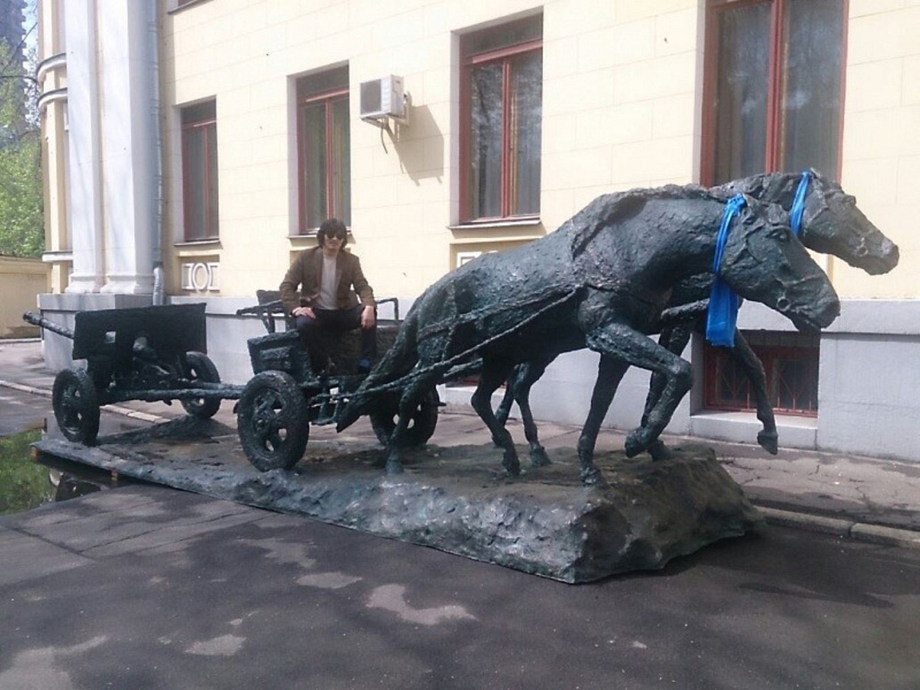 памятник лошадям на поклонной горе