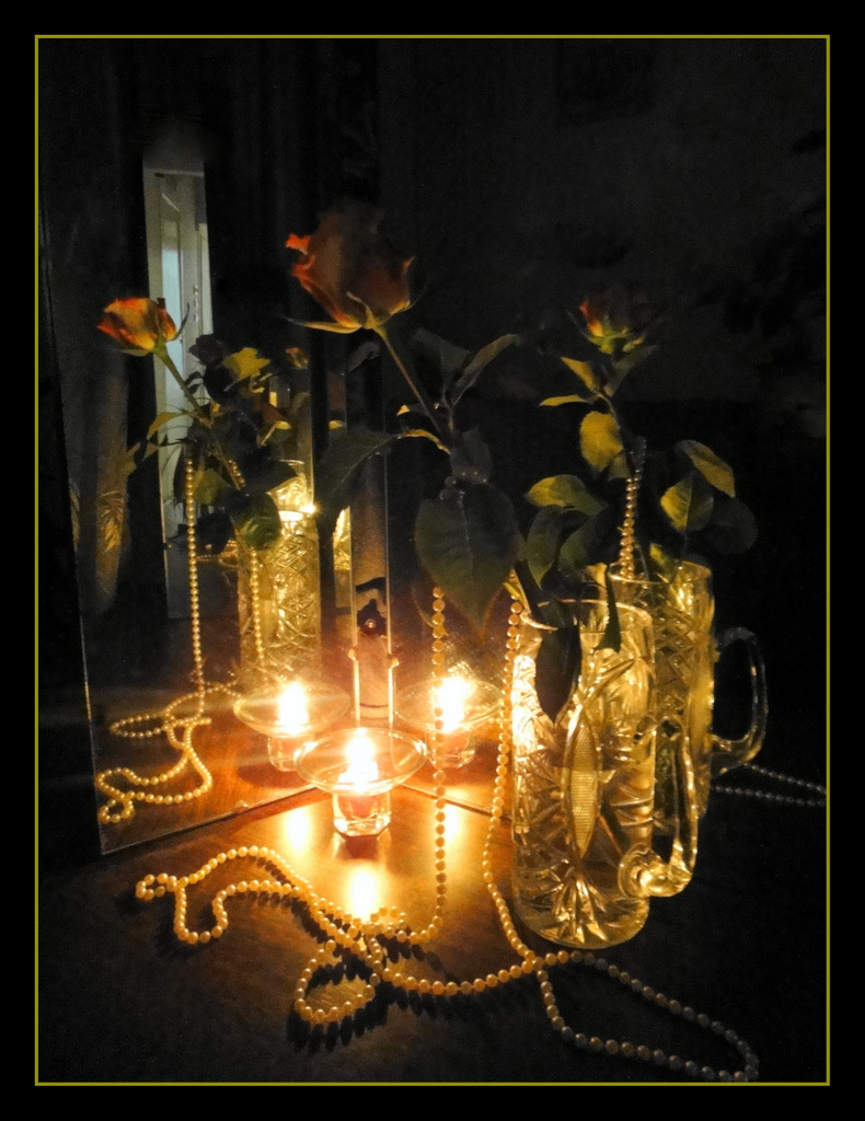 Добрый вечер свечи. Красивые свечи. Красивые магические свечи. Вечер цветы и свечи. Вечернего волшебства.