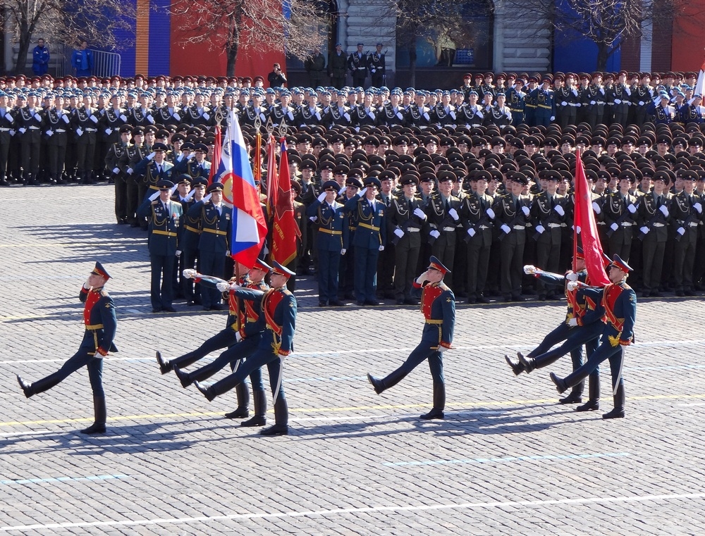 Военный марш картинка