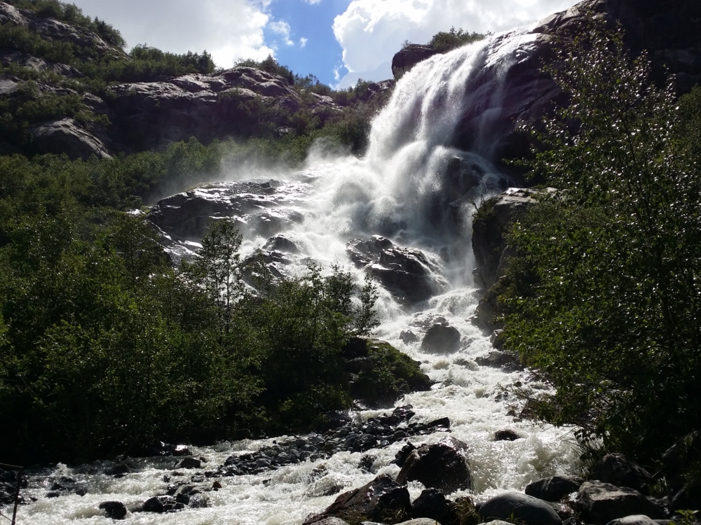 Алибекский водопад фото